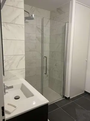 Salle de bains dans l'établissement Appartement proche gare et centre-ville