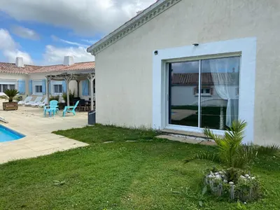 Piscine de l'établissement Gîte de L'Enclose La Barre de Monts 85 ou située à proximité