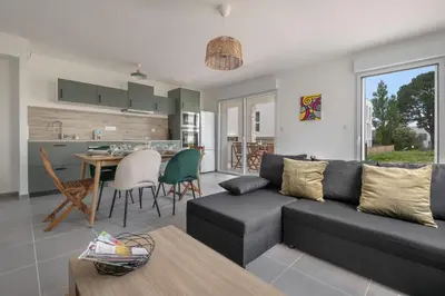 Coin salon dans l'établissement Rez-de-terrasse pour 6 proche centre de Pornic