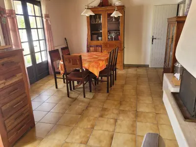 Coin salon dans l'établissement Maison de Vacances Rayons de soleil
