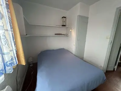 Un ou plusieurs lits dans un hébergement de l'établissement Maison familiale pour 8 avec terrasse, à 300m de la plage - La Guérinière - FR-1-224B-228