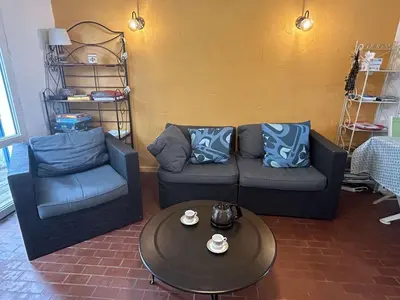 Coin salon dans l'établissement Maison familiale pour 8 avec terrasse, à 300m de la plage - La Guérinière - FR-1-224B-228