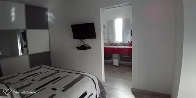 Un ou plusieurs lits dans un hébergement de l'établissement Très belle maison avec SPA extérieur