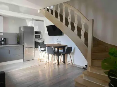 Cuisine ou kitchenette dans l'établissement Baudry