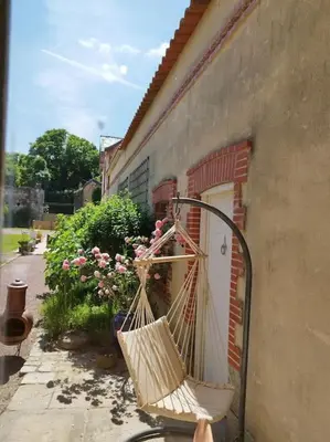 Jardin de l'établissement Appartement proche aéroport & indret
