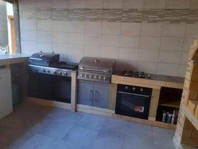 Cuisine ou kitchenette dans l'établissement Le Zébresse