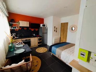 Cuisine ou kitchenette dans l'établissement Studio à St Brévin les pins