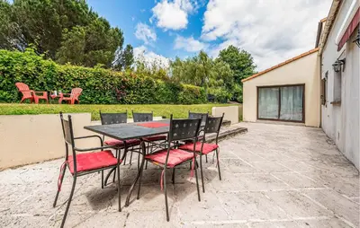 Plan de l'établissement 4 Bedroom Gorgeous Home In Bouguenais