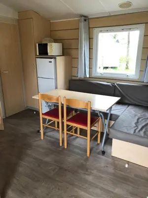 Cuisine ou kitchenette dans l'établissement Bungalow 