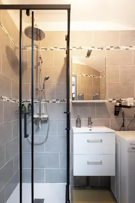Salle de bains dans l'établissement Studio Tout Confort près Ancenis