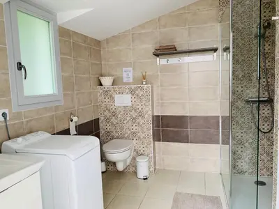 Salle de bains dans l'établissement L'Escale, gîte à la campagne
