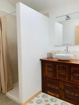 Salle de bains dans l'établissement Le Solier, gîte à la campagne