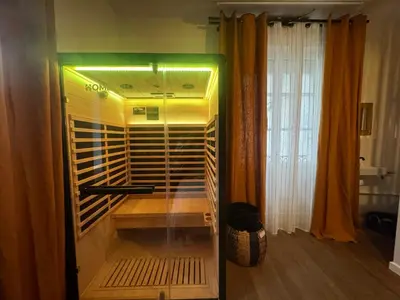Plan de l'établissement L'Oasis Angevine - Balneo, Sauna, Home Cinema & Parking