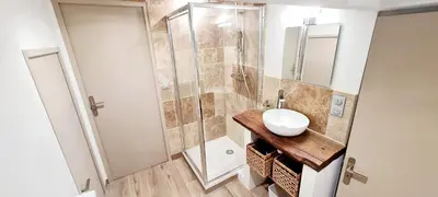 Salle de bains dans l'établissement la petite cabane