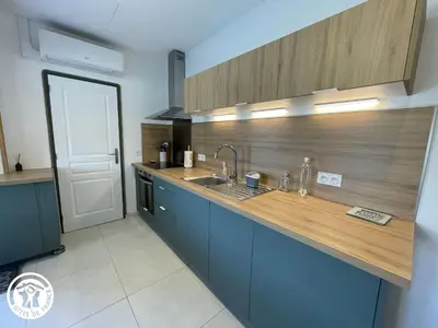Cuisine ou kitchenette dans l'établissement Gîte romantique avec spa et jardin à 1 km de l'Atlantique, proche Noirmoutier et plages - FR-1-426-554