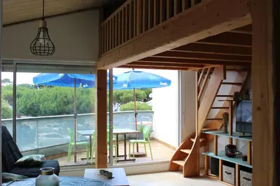Coin salon dans l'établissement Bord de mer