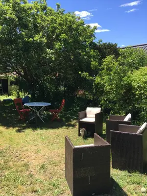 Jardin de l'établissement Chambre ville & campagne