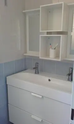 Salle de bains dans l'établissement maison récente proche forêt et bord de mer