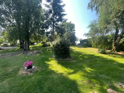 Jardin de l'établissement Maison charmante à Ombrée d'Anjou avec jardin et terrasse
