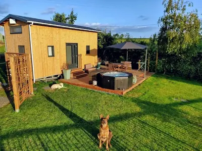 Jardin de l'établissement SPA & Tiny house à la campagne