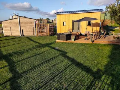 Jardin de l'établissement SPA & Tiny house à la campagne