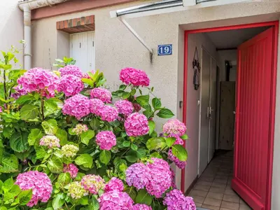 Jardin de l'établissement Holiday Home Le Moussaillon by Interhome