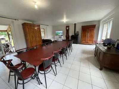 Coin salon dans l'établissement Maison familiale domaine val Léose