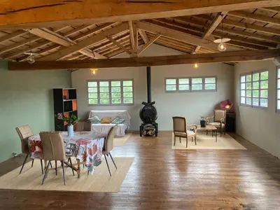Coin salon dans l'établissement Loft spacieux