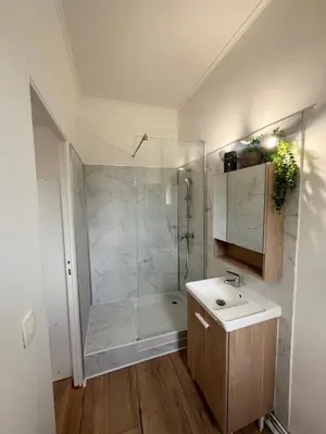 Salle de bains dans l'établissement Studio à 5 min à pied de la mer