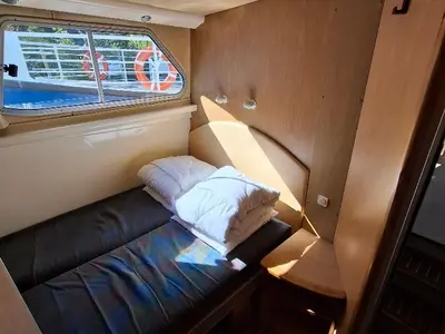 Coin salon dans l'établissement Séjour unique à bord d'Iris - Pénichette 5 pers. - API-1-46-11