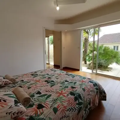 Grand T2 de la villa à la fosse à l'âne