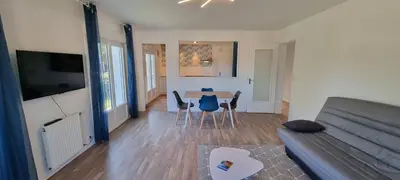 Télévision ou salle de divertissement dans l'établissement Ma Retz Basse