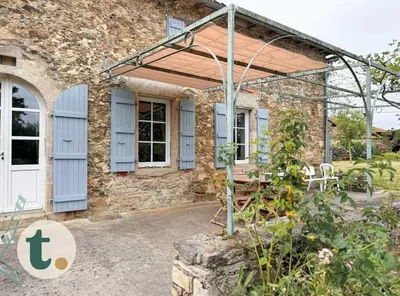Jardin de l'établissement Tranquiloue - Maison de charme à la campagne - PuyduFou