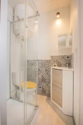 Salle de bains dans l'établissement Le Bellamy - T2 Cosy et paisible
