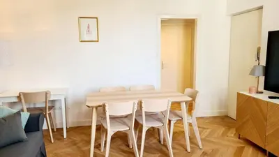 Télévision ou salle de divertissement dans l'établissement Les Chevrons