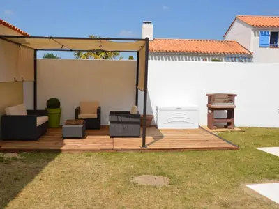 Coin salon dans l'établissement Villa avec piscine privée, 3 chambres à Saint-Jean-de-Monts - FR-1-323-552