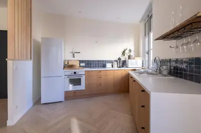 Cuisine ou kitchenette dans l'établissement Appartement spacieux au cœur d'Angers étage 2 - 6 personnes