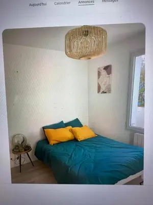Un ou plusieurs lits dans un hébergement de l'établissement Maison au Vieil à 200m de la mer