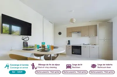 Cuisine ou kitchenette dans l'établissement Maison pour 4 entre plages et marais salants