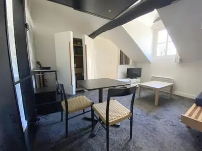 Plan de l'établissement Superbe studio avec terrasse - Cathédrale