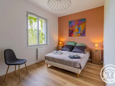 Un ou plusieurs lits dans un hébergement de l'établissement Maison rénovée avec jardin proche d'Angers - FR-1-622-92