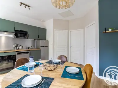 Cuisine ou kitchenette dans l'établissement Maison rénovée avec jardin proche d'Angers - FR-1-622-92
