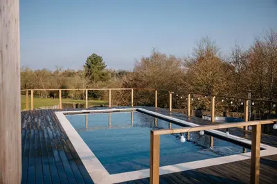Piscine de l'établissement Chez Lilie ou située à proximité