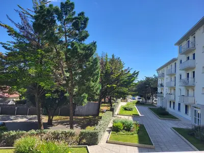 Jardin de l'établissement Appartement 4 Pers, Vue Mer, 2 Terrasses, Accès Plage - FR-1-364-173