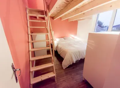 Un ou plusieurs lits dans un hébergement de l'établissement Maison à 10 min du centre dans avenue privée !