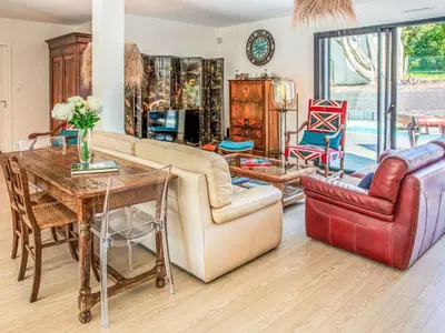 Coin salon dans l'établissement Villa Ker Rohan by Interhome