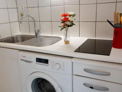 Cuisine ou kitchenette dans l'établissement Apartment Port Saint-Jacques by Interhome