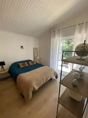 Un ou plusieurs lits dans un hébergement de l'établissement Maison familiale dans les pins à 500m de la plage