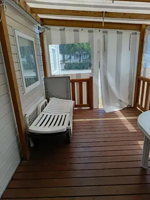 Balcon ou terrasse dans l'établissement MH 805 Camping Bois Dormant