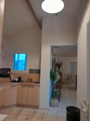 Cuisine ou kitchenette dans l'établissement Maison spacieuse proche Nantes 7 personnes